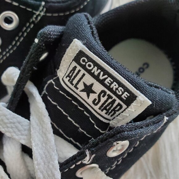 Converse Black/White Kid's Chuck Taylor All Star Street Low Top Sneakers SZ 6 - Picture 10 of 15